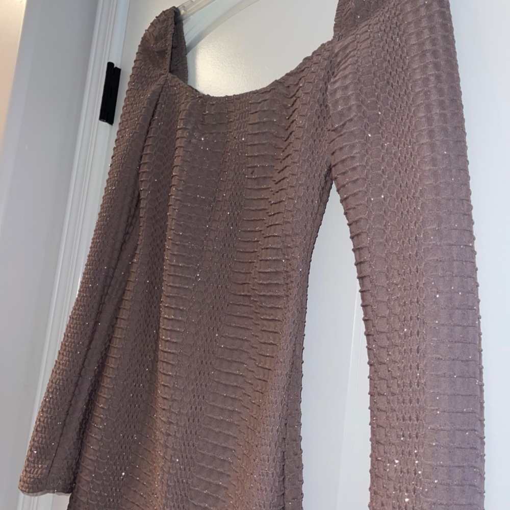 Dress - Picture 5 of 7